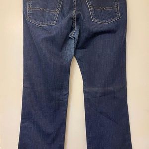 Lucky Brand Womans jeans